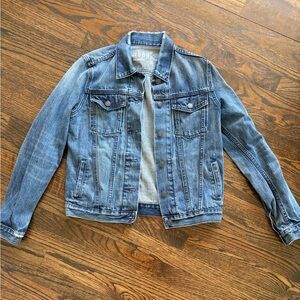 Gap Like New Size Small Icon Denim Jacket